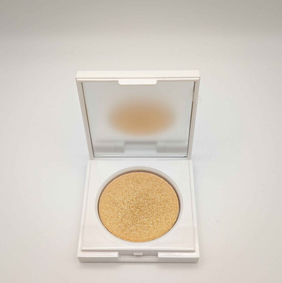 Master Crystal Reflector Eyeshadow - Illuminate Your Look with Stunning Shimmers