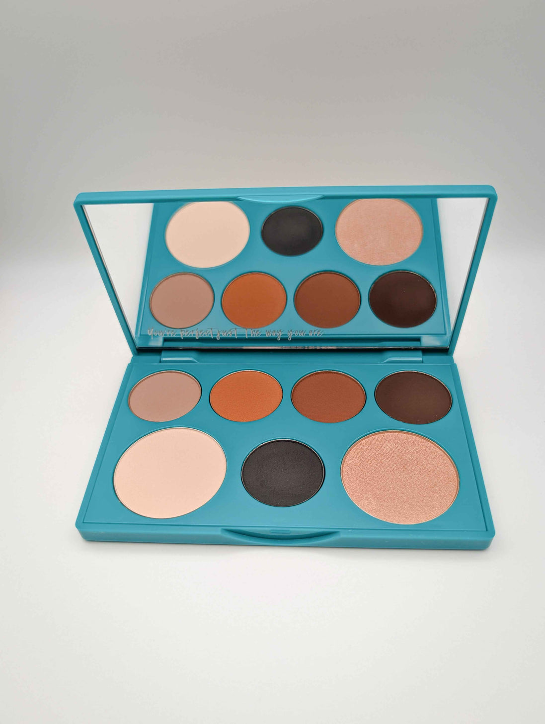 Perfect Eye Palette Warm Neutrals for Effortless Everyday Looks