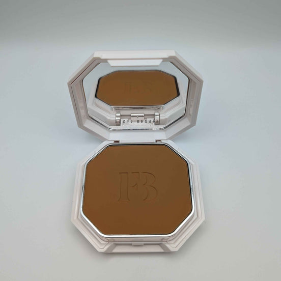 Fenty Beauty Pro Filt'r Soft Matte Powder Foundation