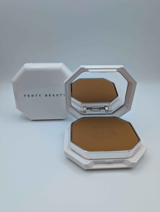 Fenty Beauty Pro Filt'r Soft Matte Powder Foundation