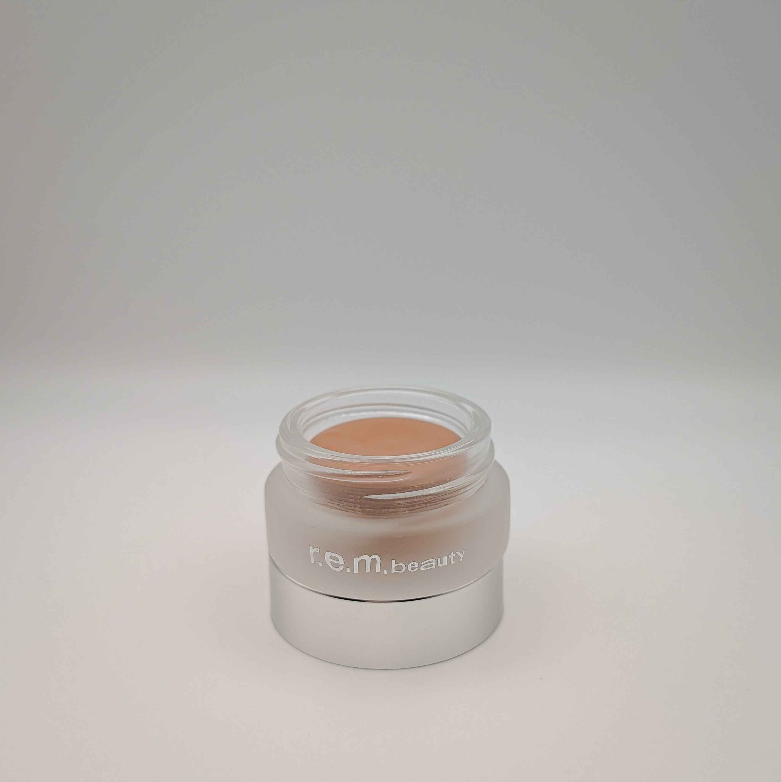 Sweetener Concealer for Flawless Skin Transformation