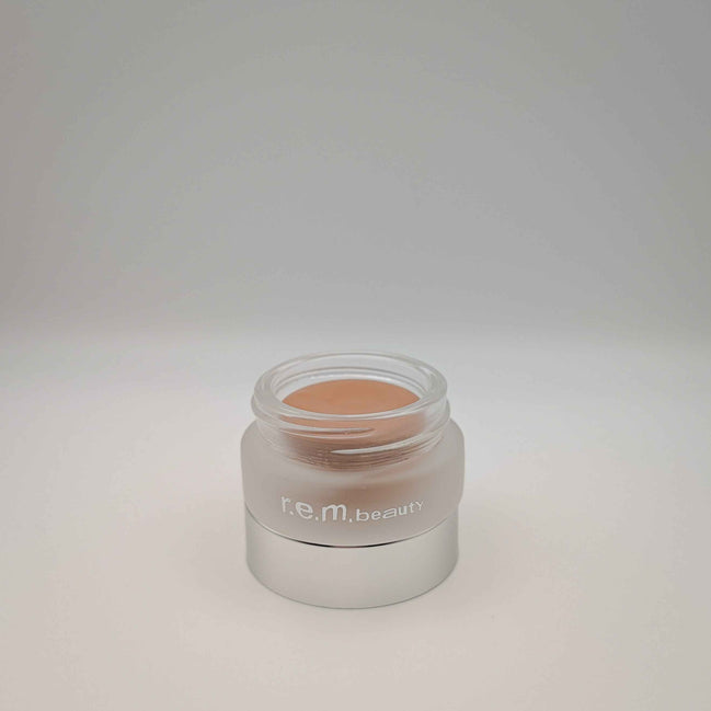 Sweetener Concealer for Flawless Skin Transformation
