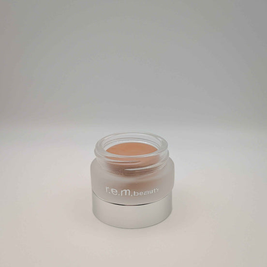 Sweetener Concealer for Flawless Skin Transformation