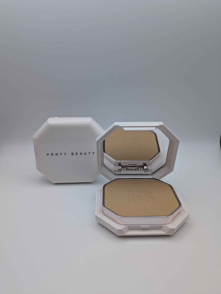 Fenty Beauty Pro Filt'r Soft Matte Powder Foundation