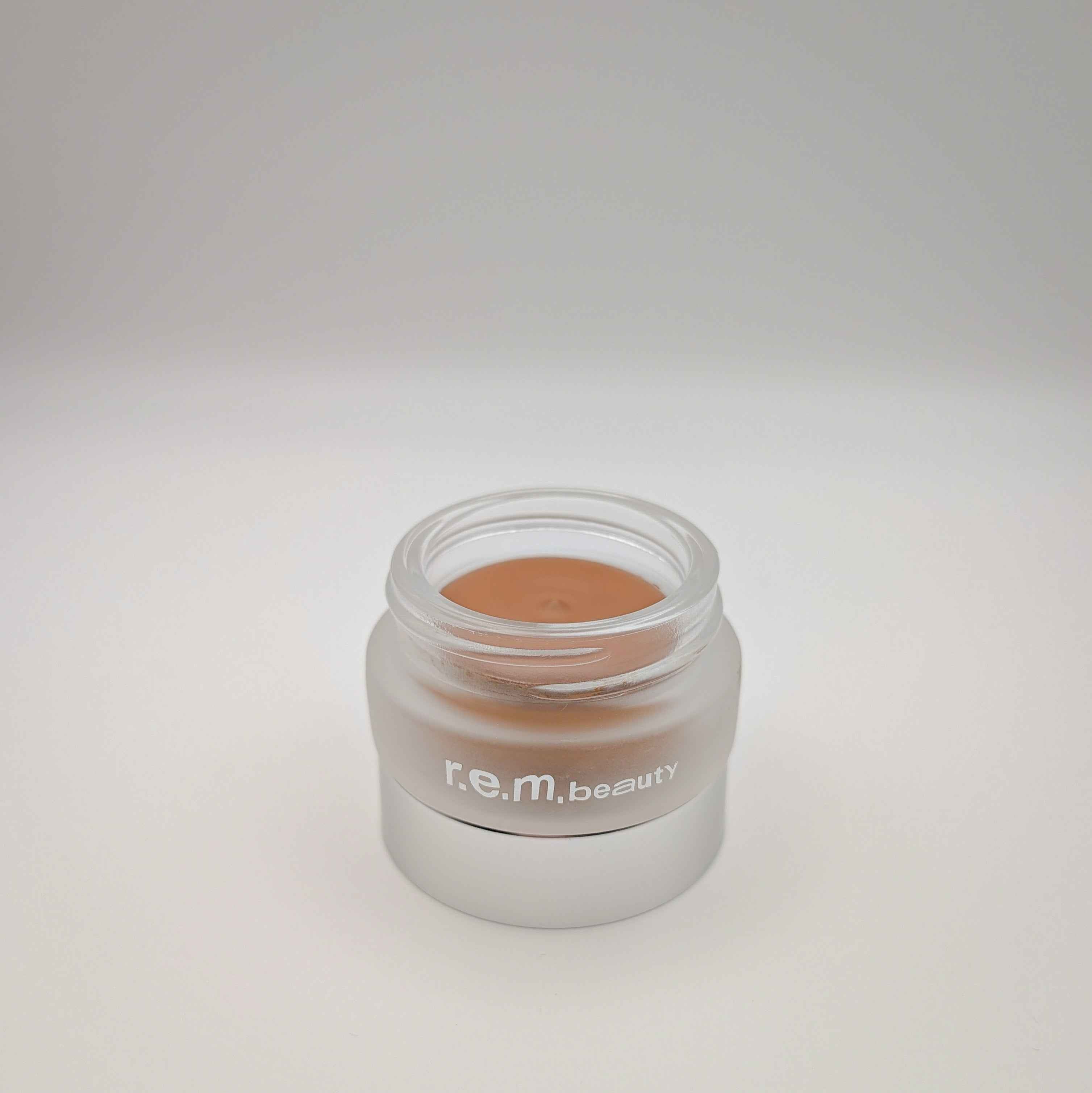 Sweetener Concealer for Flawless Skin Transformation