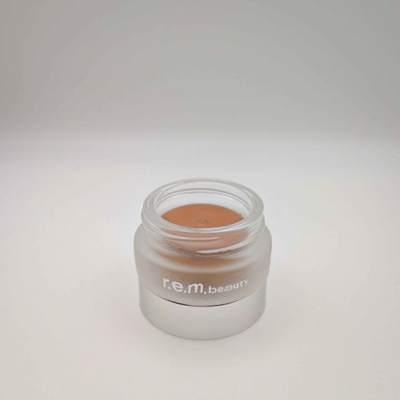 Sweetener Concealer for Flawless Skin Transformation